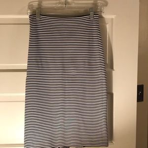 Banana Republic size 2 pencil skirt